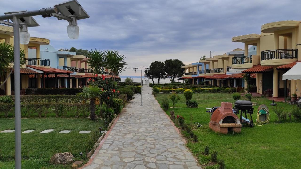 Marianne Villa Nikiti  Exterior photo