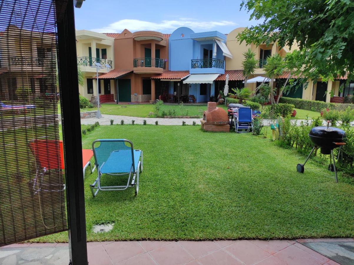 Marianne Villa Nikiti  Exterior photo